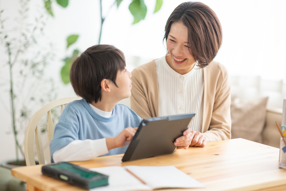 オンライン療育中の親子